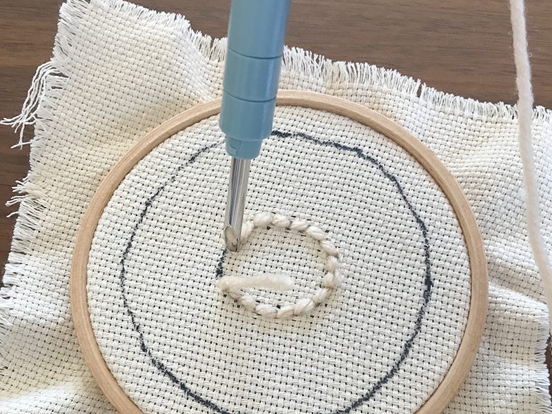 お花のコースターを作る１